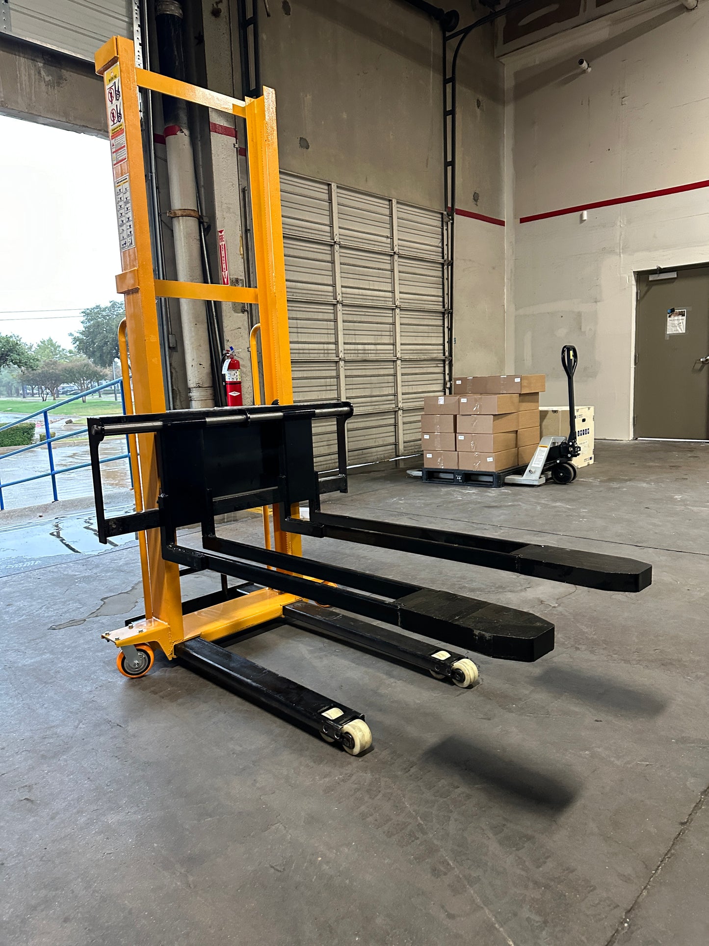 Machenburg Portable Forklift